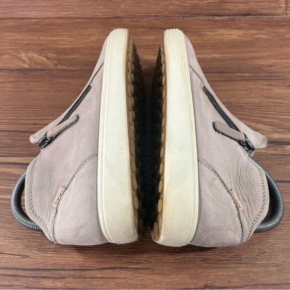 ECCO SOFT 7 Zip Up Leather Booties Sneakers Women’s Size 8 (38) Shoes - Picture 2 of 11